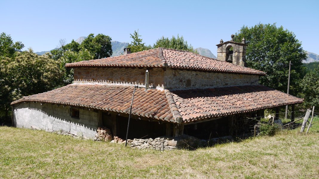 San Bartolome ermita Elorrio aldean