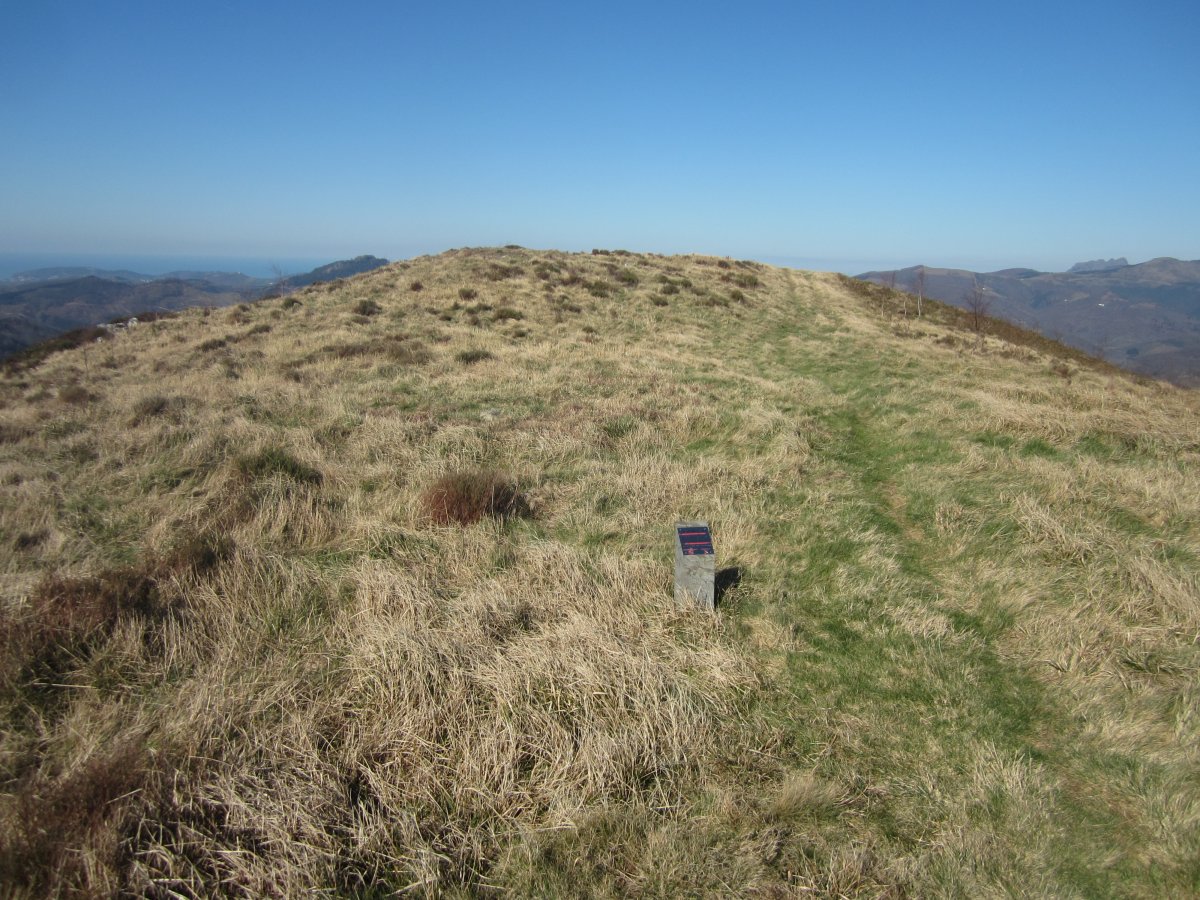 Cromlech Urkamendi Ipar  (Marzo 2014)