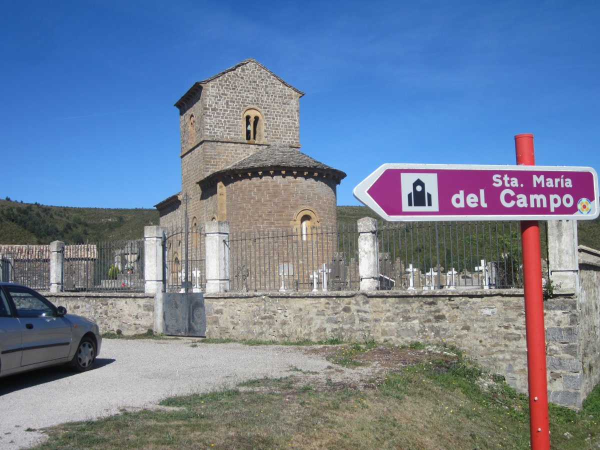 Santa María (Iglesia Románica siglo XI)