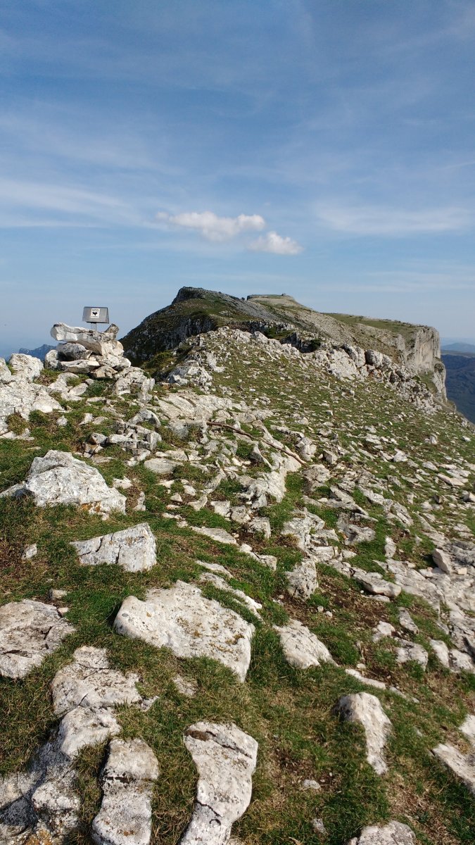 Ihurbain (1416m), Beriainpunta (1428m) eta Beriain (1493m)