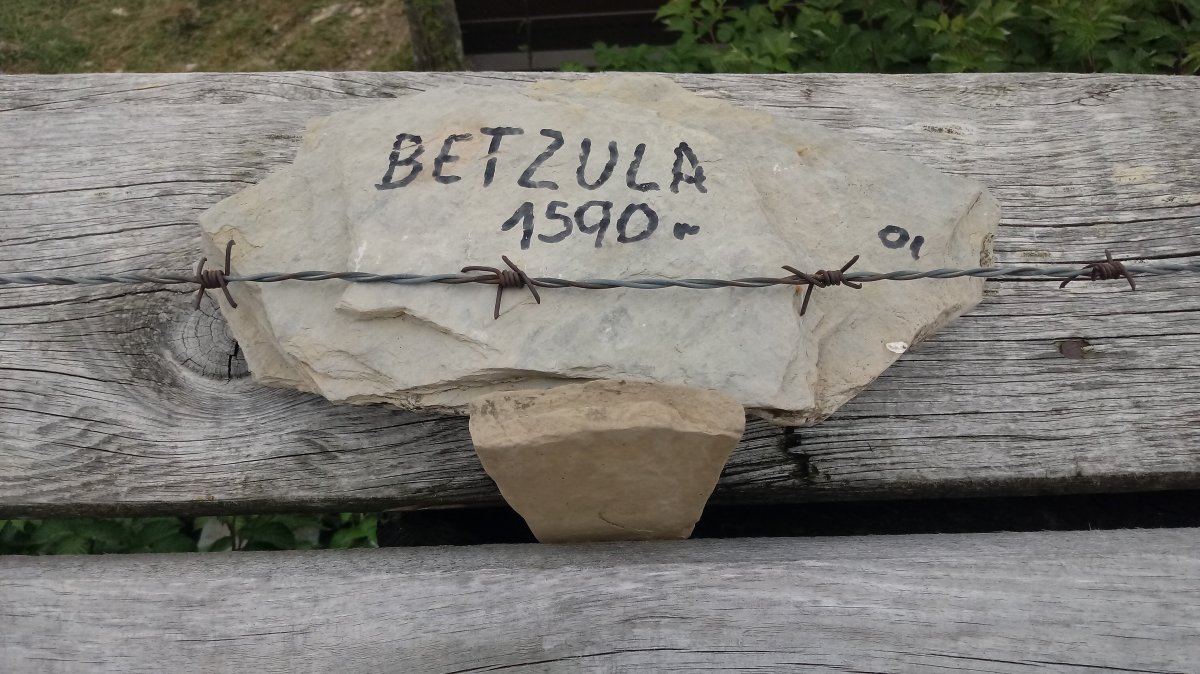 Betzulagaña (1590m) postontzia