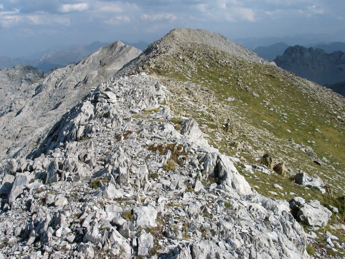 Mendebaldeko bizkarreko pasarte bat, Añelarra tontorrera gerturatzen