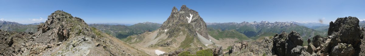 Peyreget eta Midi d'Ossau panoramikan