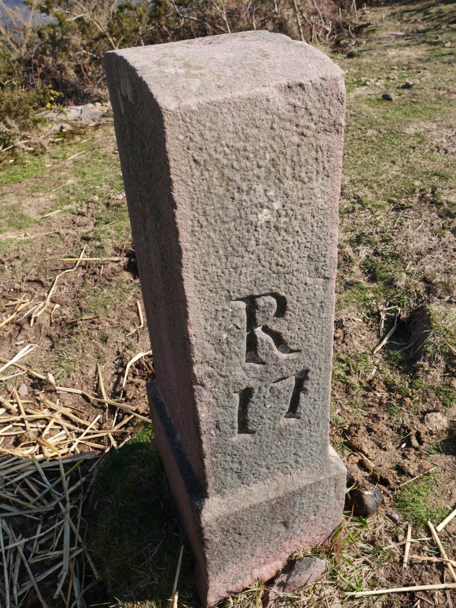 R17 mugarria Erentzazun