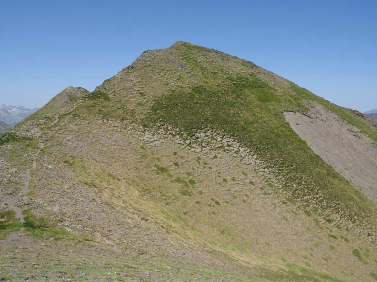 Peña Blanca ekialdetik ikusita