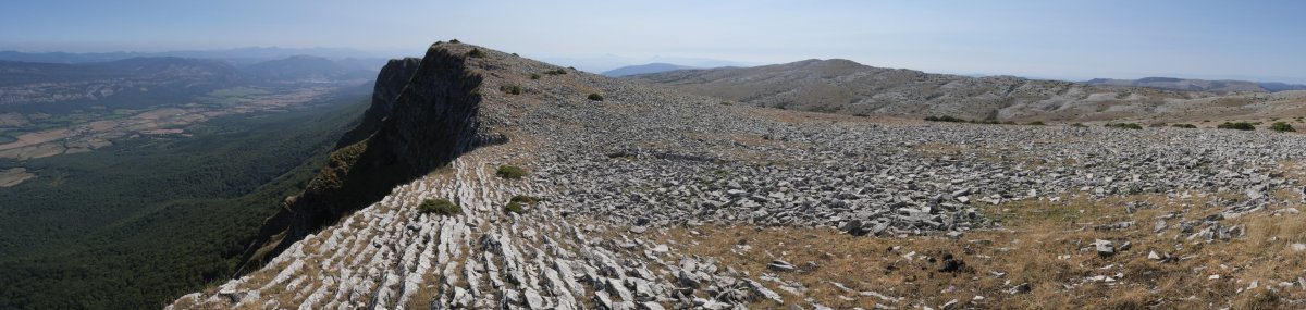 Amorro gailurra mendebaldetik ikusita