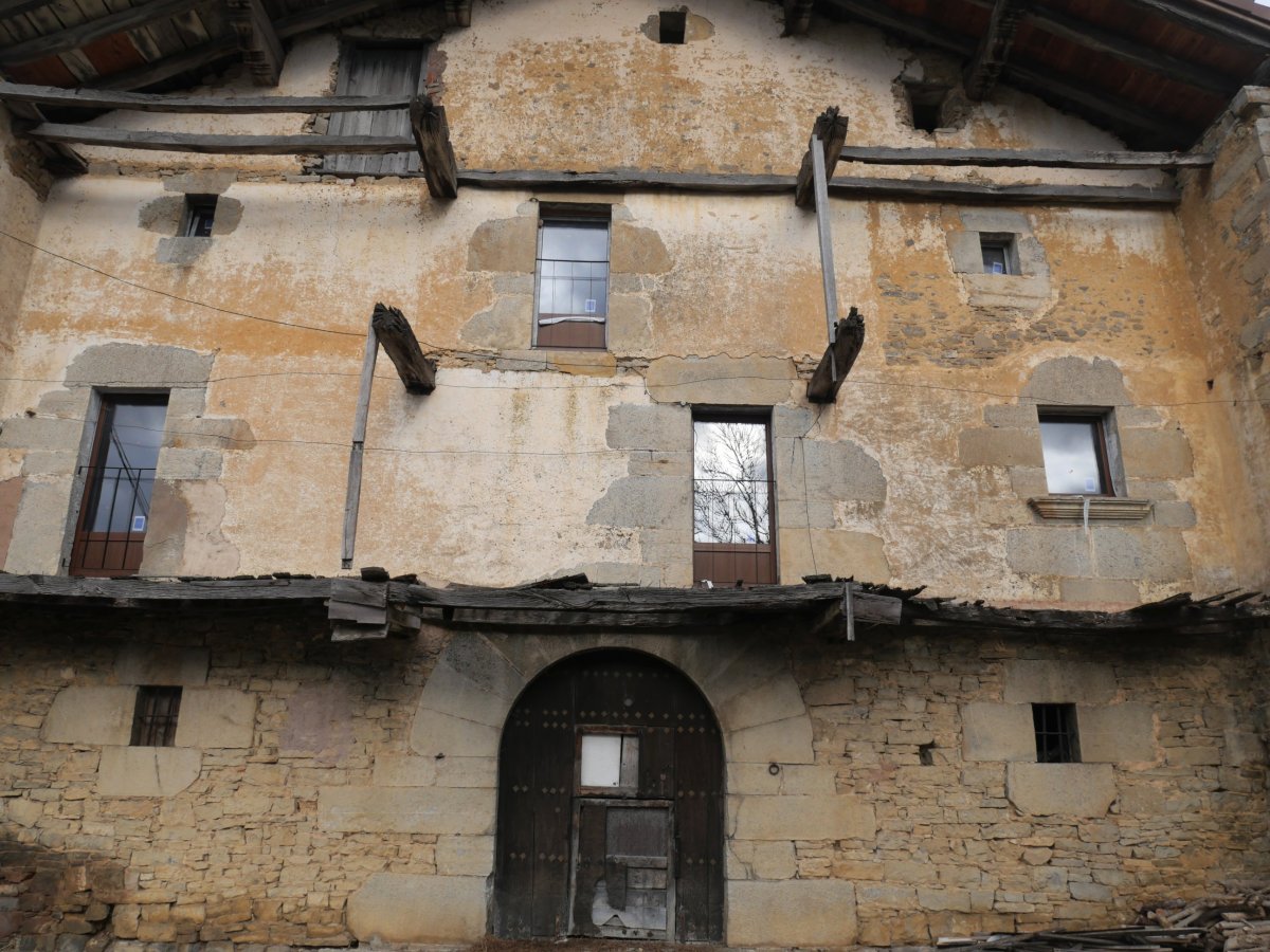 Beramendiko Apezetxea etxearen ataria