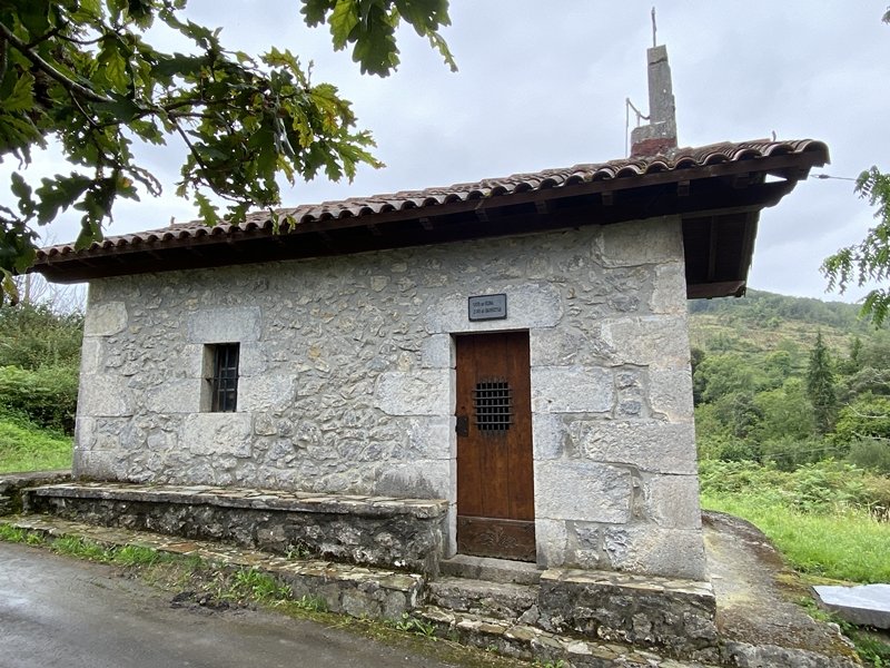 Karmengo Amabirjiña Ermita. Gautegiz-Arteaga (Basetxeta)