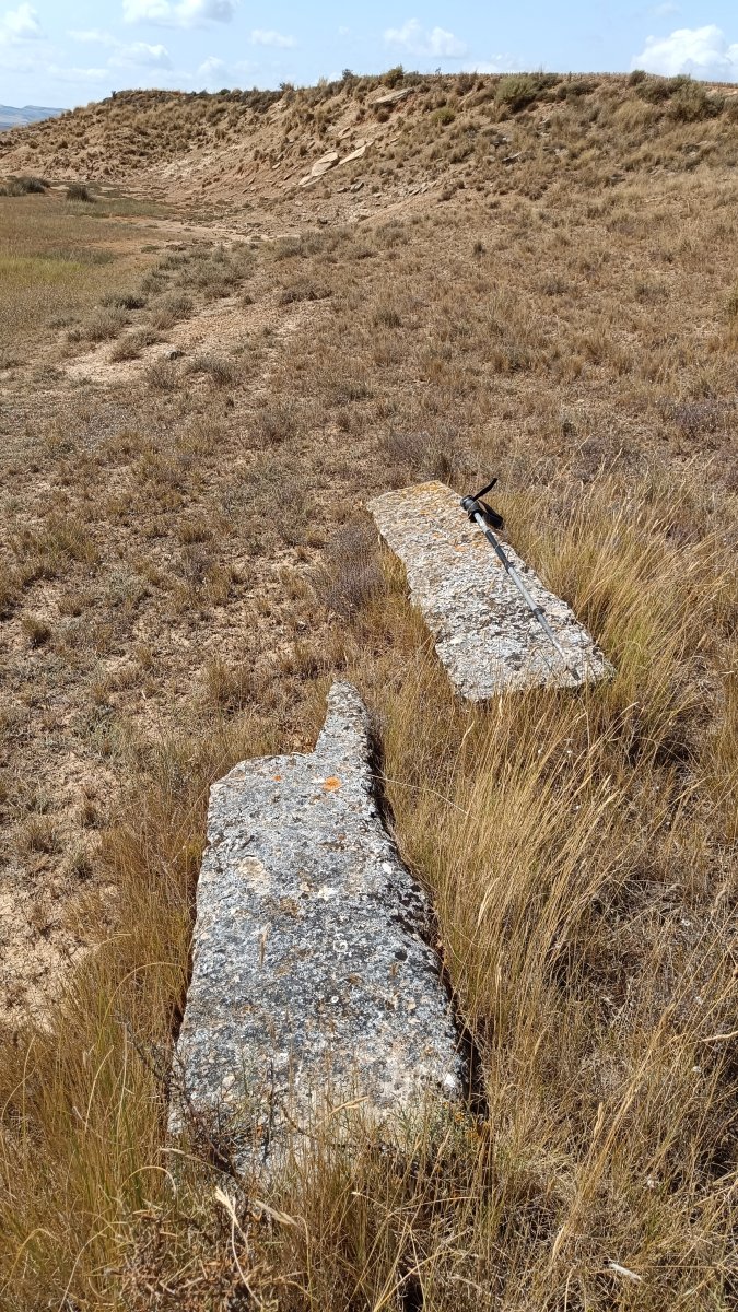 MONOLITO DE PIEDRAFITA