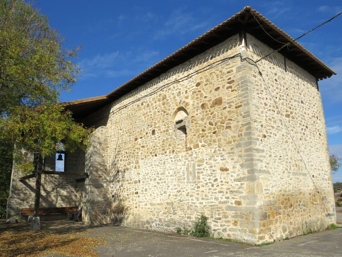 Done Bikendi eliza, Larrazkueta-Urkabustaiz