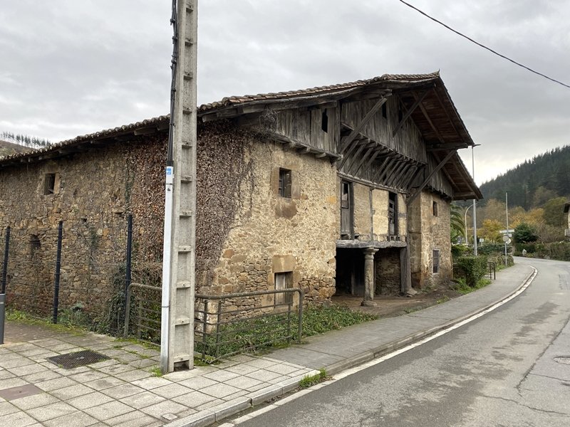 Baserria (Goiko Auzoko 52.). Aiara (Luiaondo)