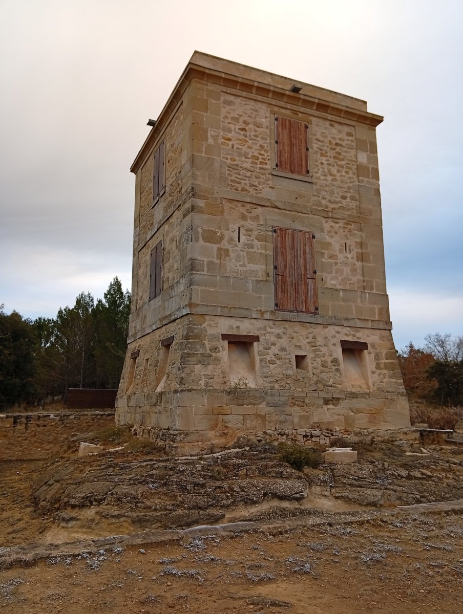 Dorre Optikoa. Erriberabeitia (Quintanilla de la Ribera)