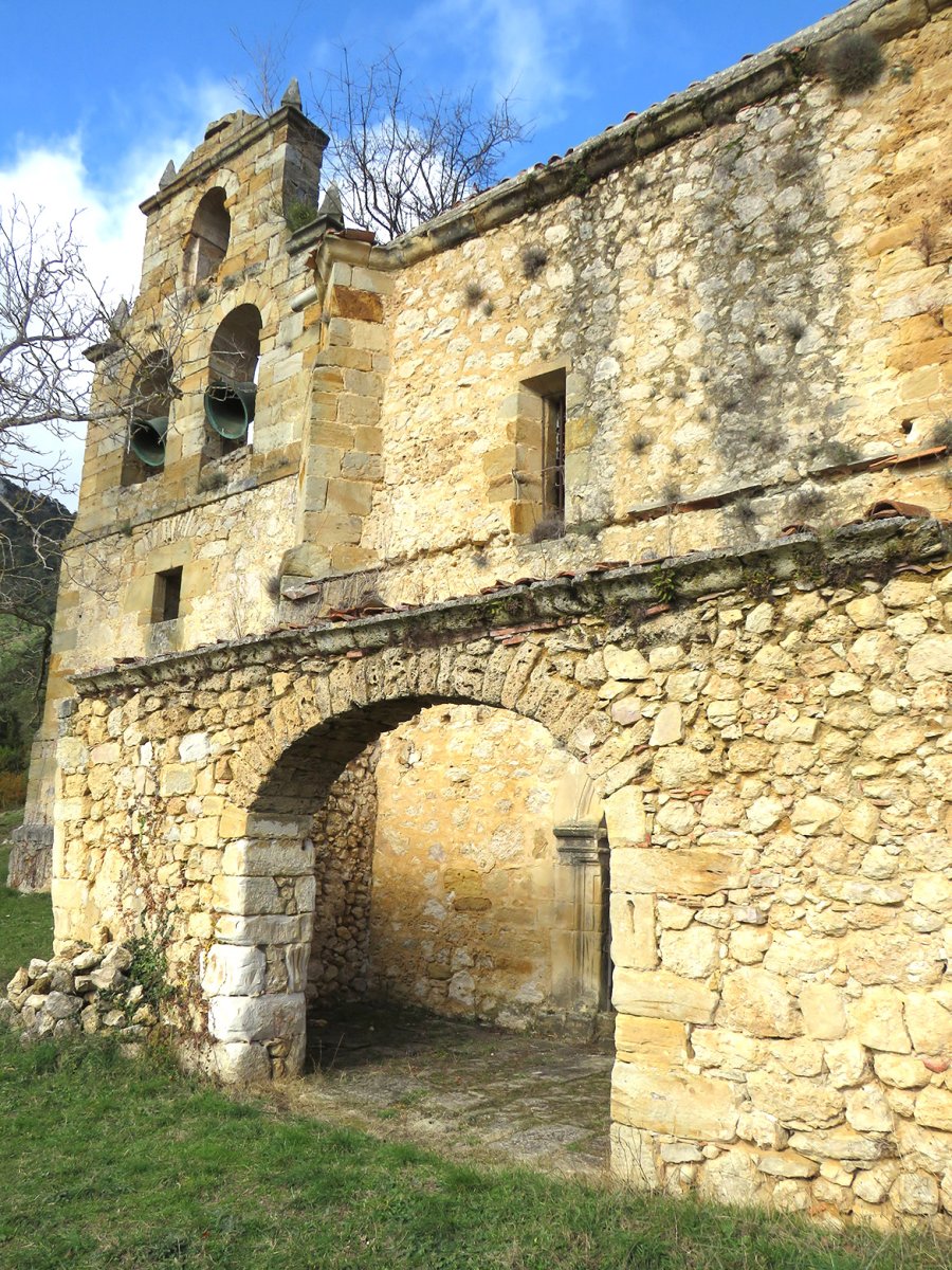 Inmaculada Concepcion eliza, Sobron-Lantaron