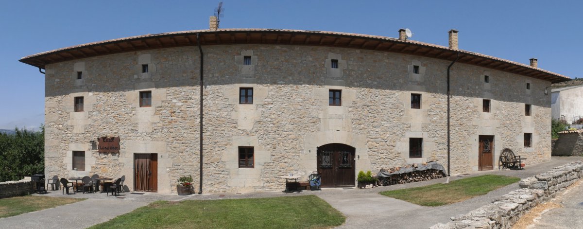 Leziaga etxea, Azantza