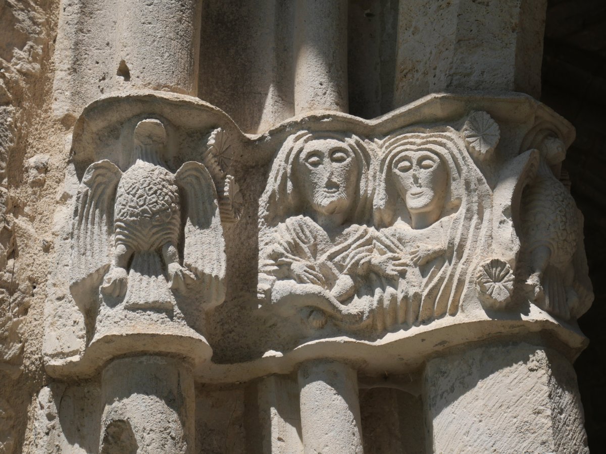 San Vicente eliza, Larunbe