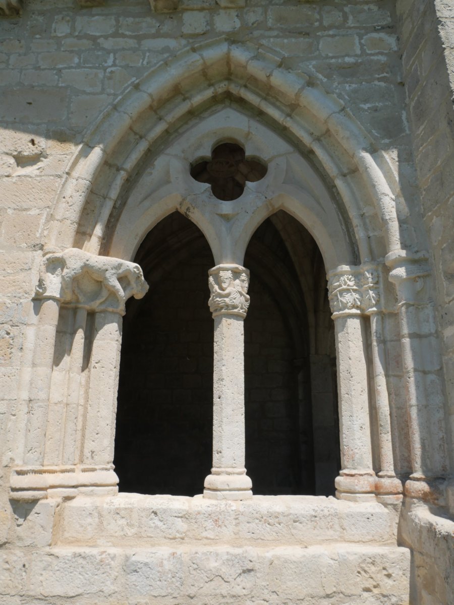 San Vicente eliza, Larunbe