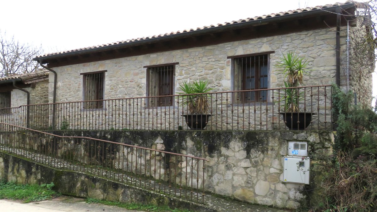 San Sebastian ermita izandako etxea, Turiso-Lantaron