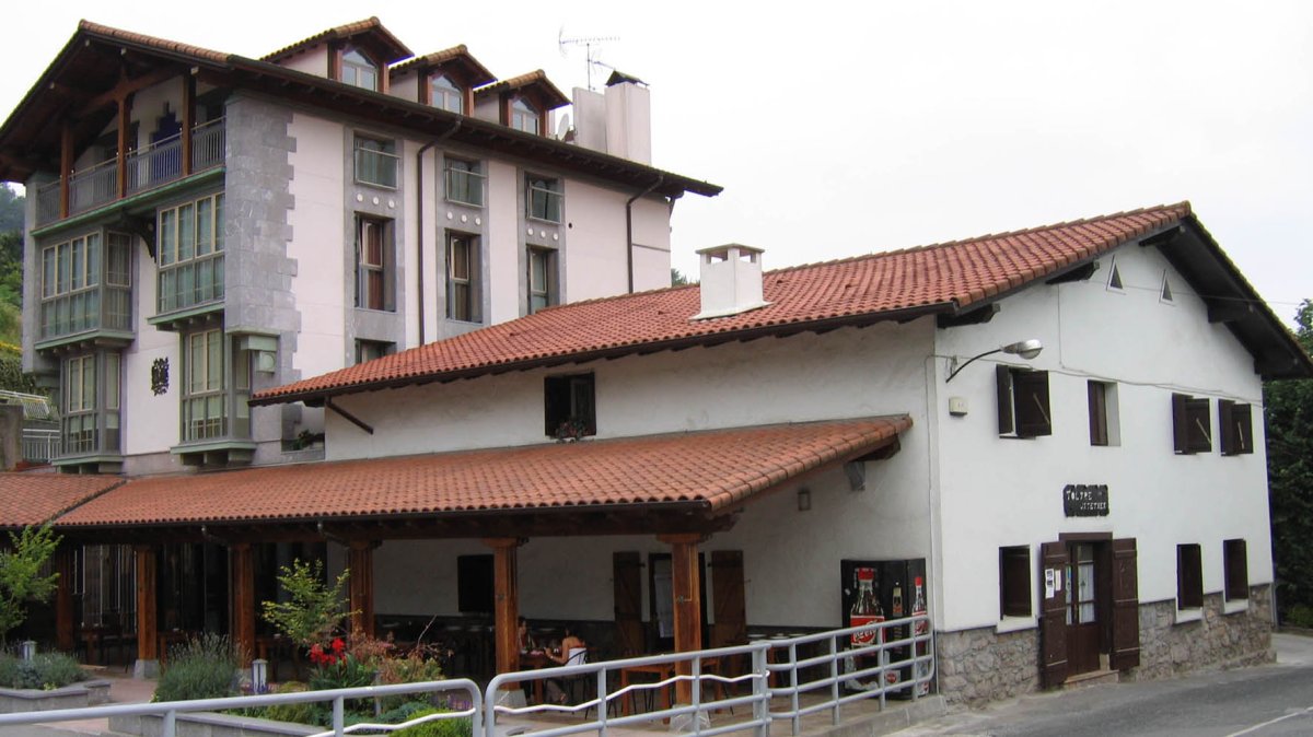 Tolare jatetxea, Ergoien-Oiartzun