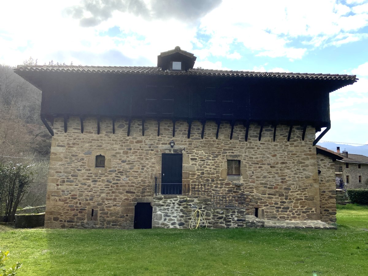 Aranguren Dorretxea. Orozko (Aranguren)