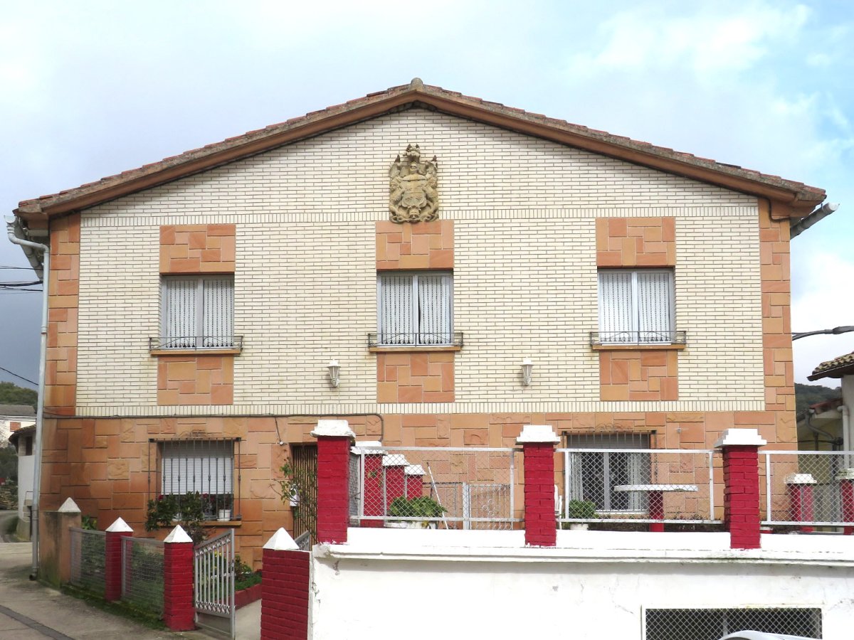 Etxea (Kale Nagusia 22), Abartzuza