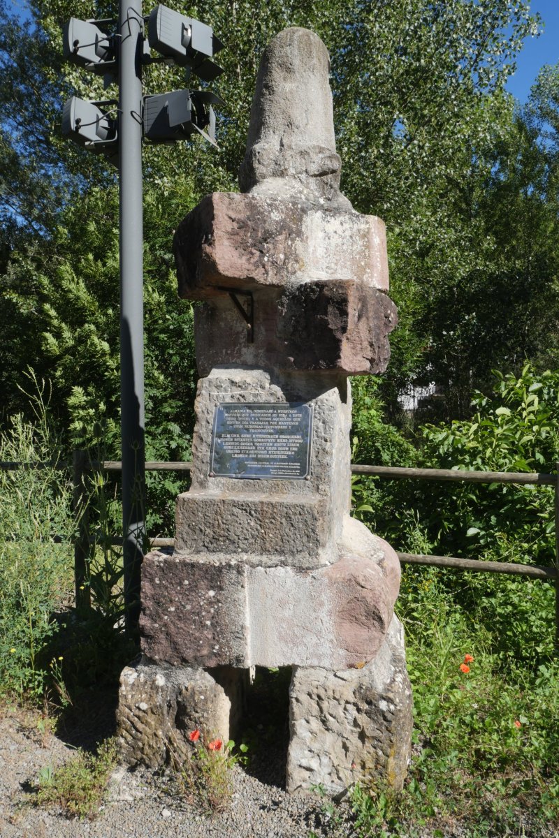 Burgiko almadia, monumentu bihurtuta