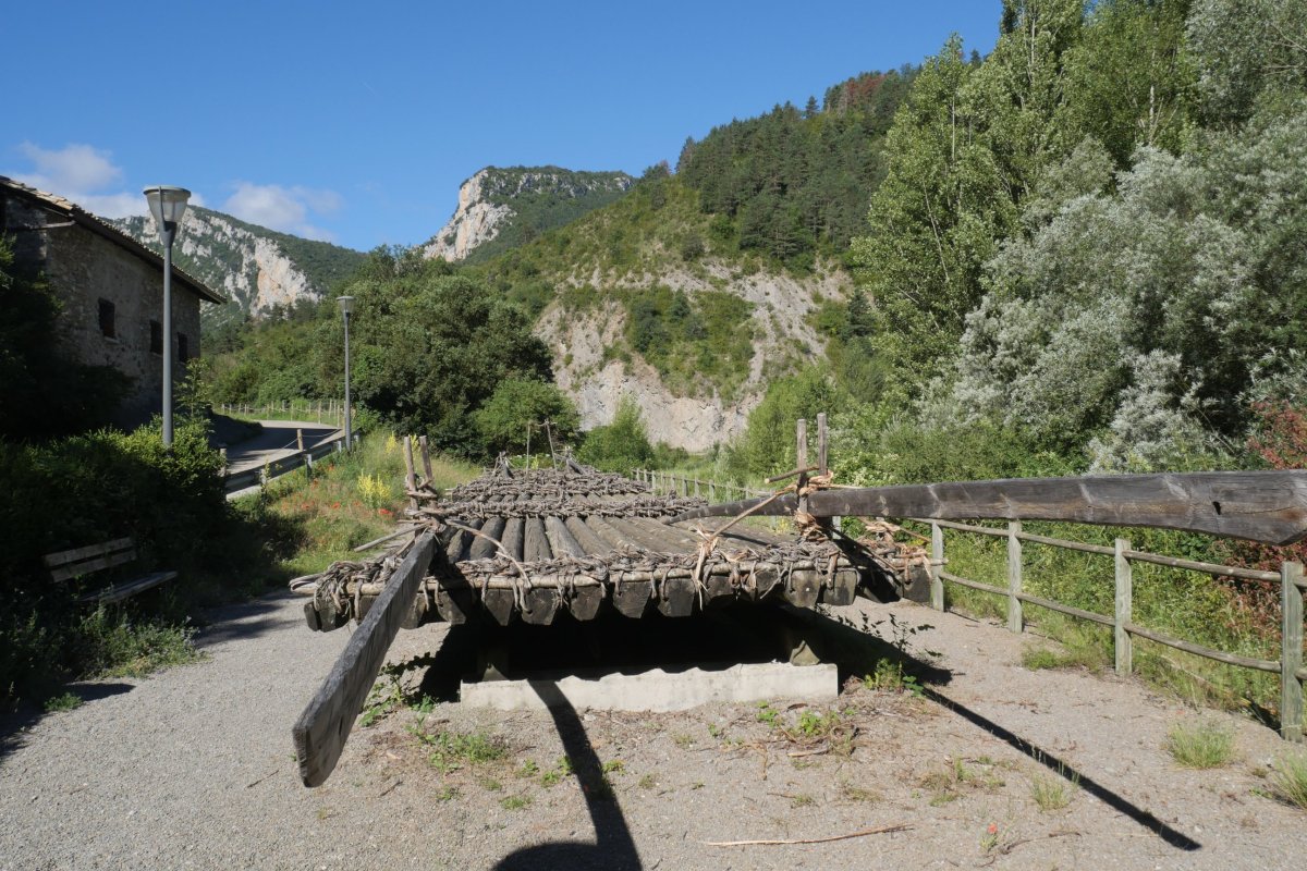 Burgiko almadia, monumentu bihurtuta