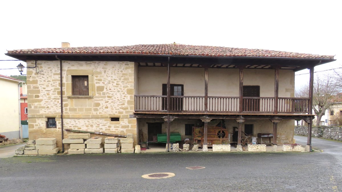 Salazar jauregia, Manzanos-Erriberabeitia