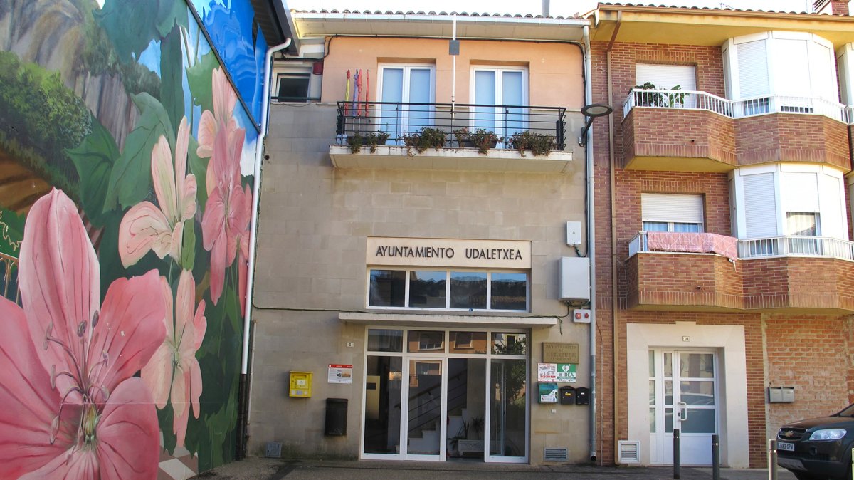 Udaletxea, Abartzuza