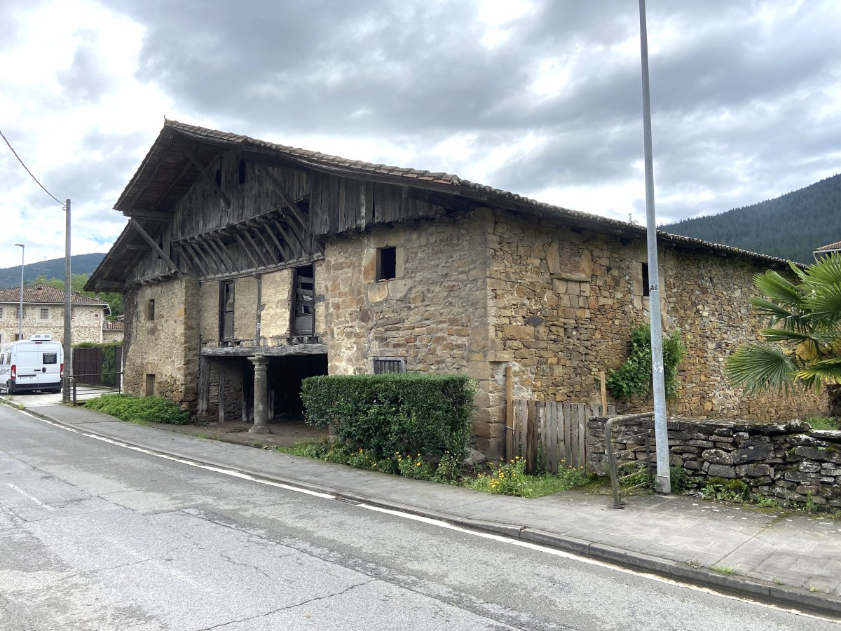 Baserria (Goiko Auzoko 52.). Aiara (Luiaondo)