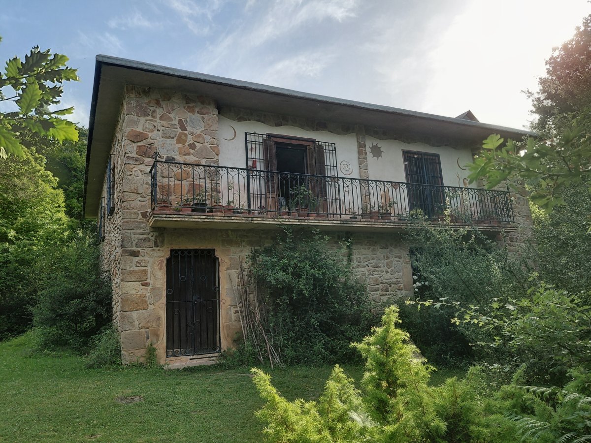 San Bernabé Ermita. Barrundia (Landa)