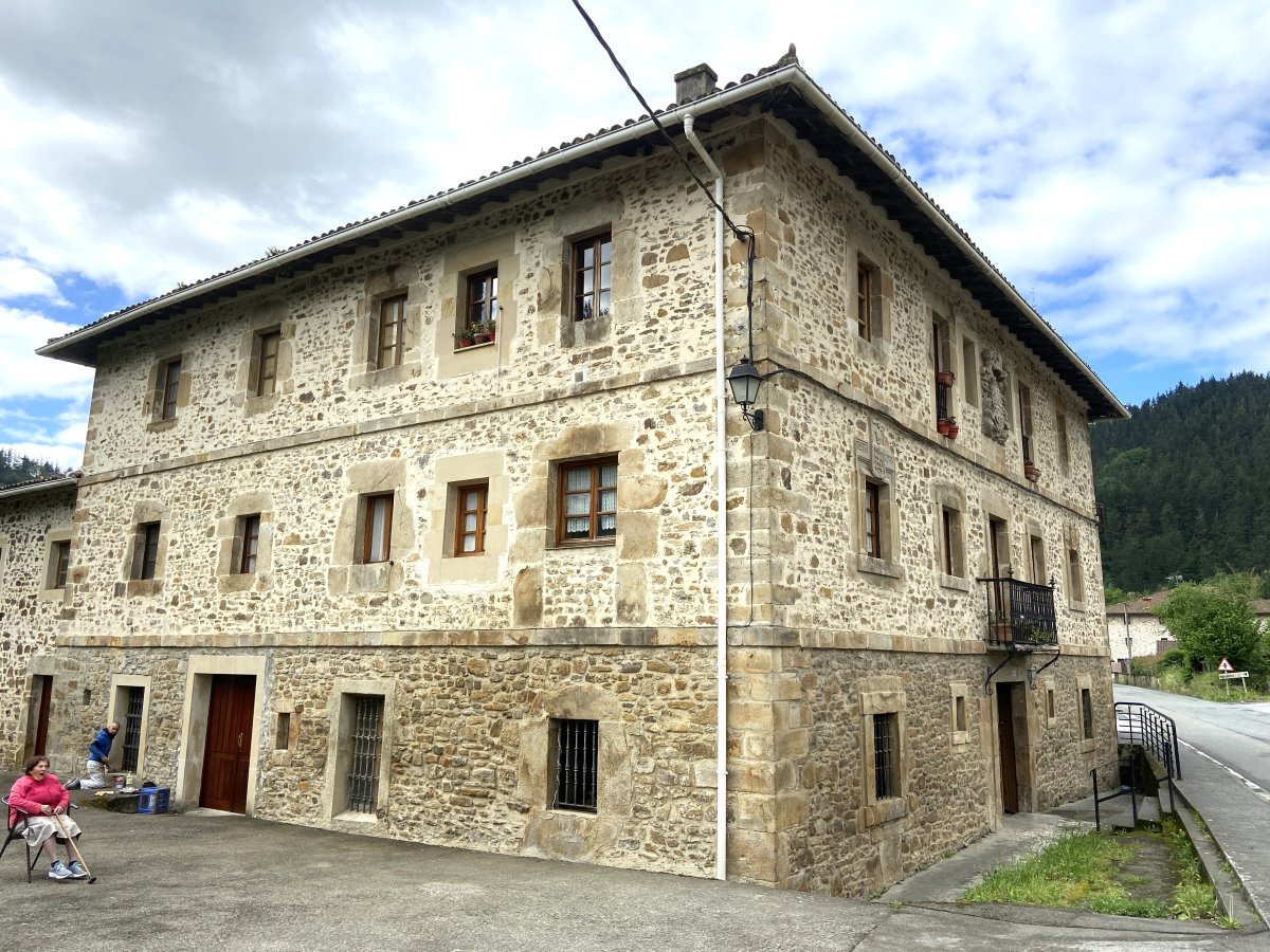 Arana-Andraka Jauregia. Aiara (Luiaondo)