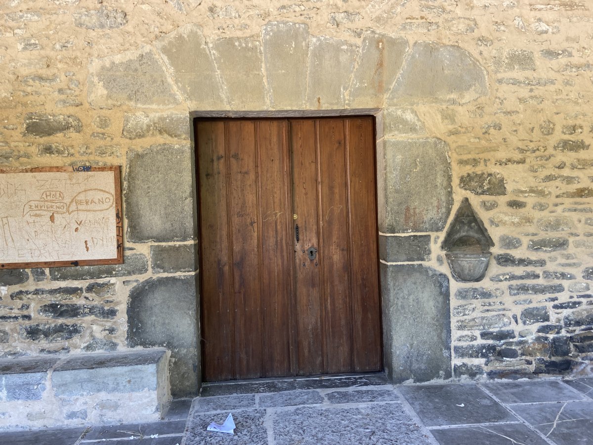 San Julián eta Santa Basilisa Eliza. Aiara (Izoria)