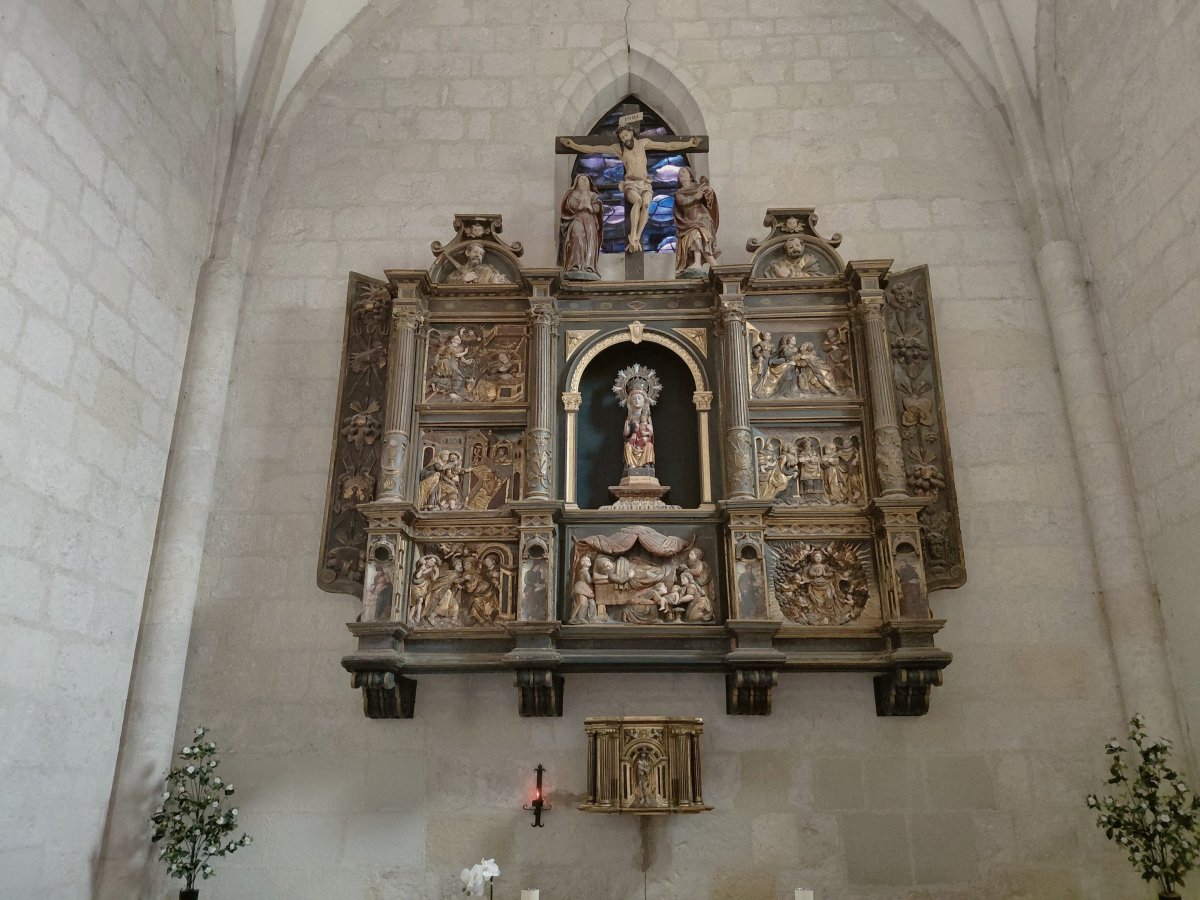 Angostoko Andra Maria Santutegia. Gaubea (VillanaƱe)