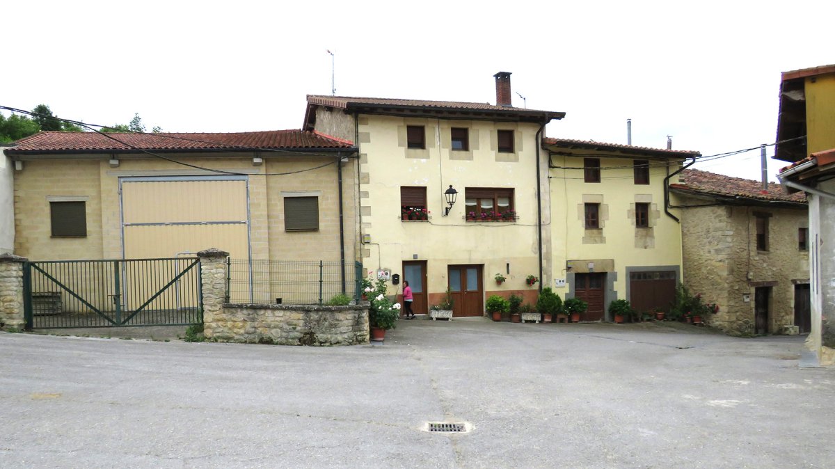 Etxeak, Arluzea-Bernedo