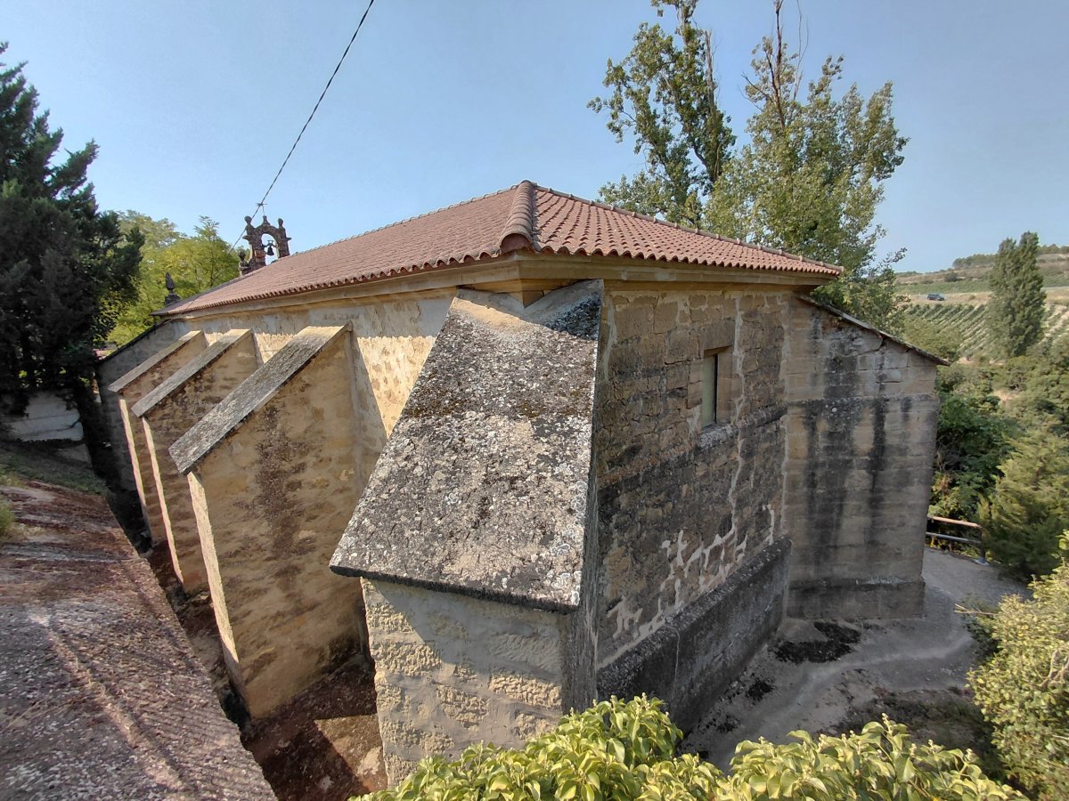 Ortegako San Juan Ermita. Navaridas