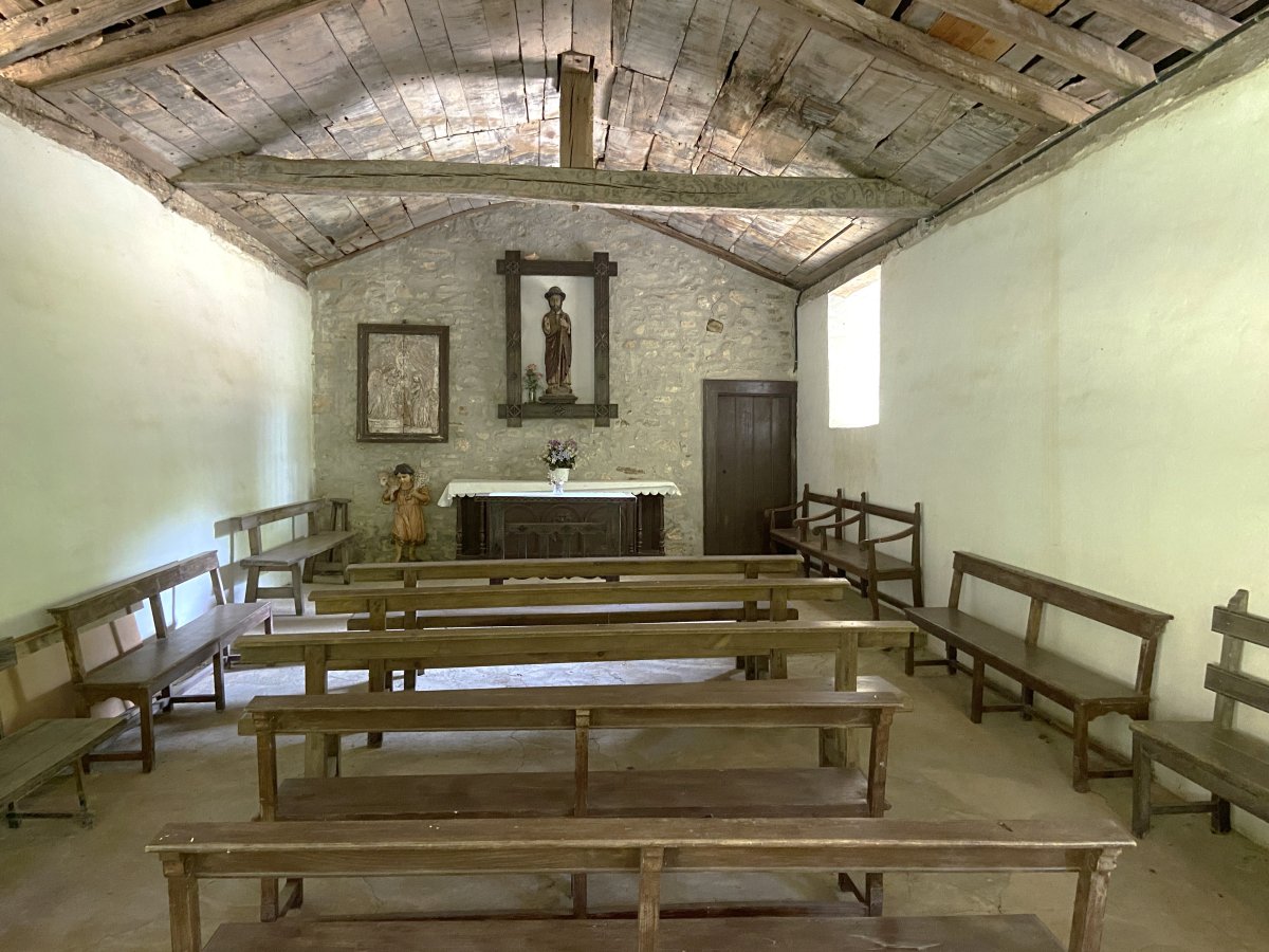 Azkuenagako Santiago Ermita. Dima (Santiago)