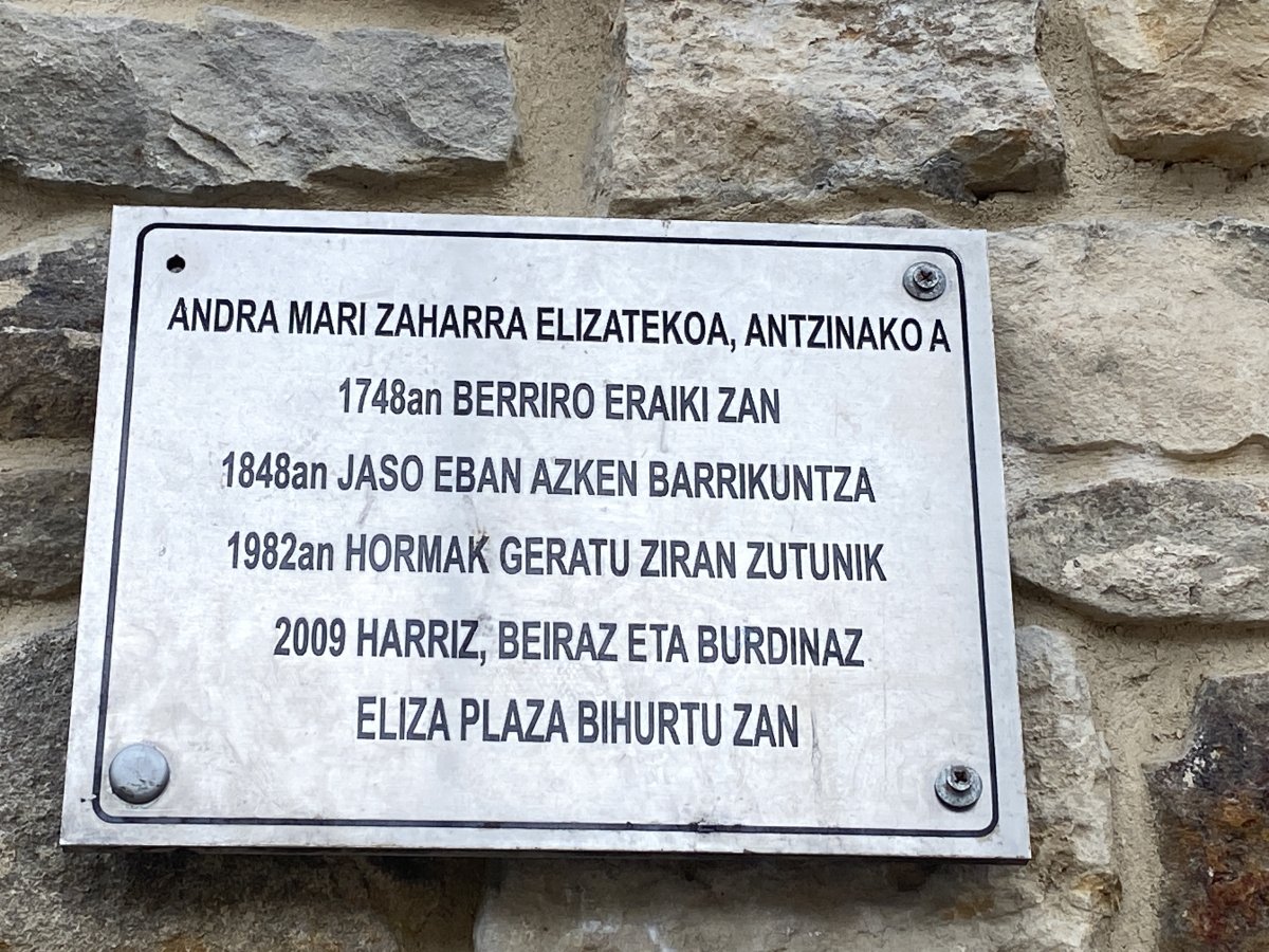 Andra Mari Eliza. Mungia