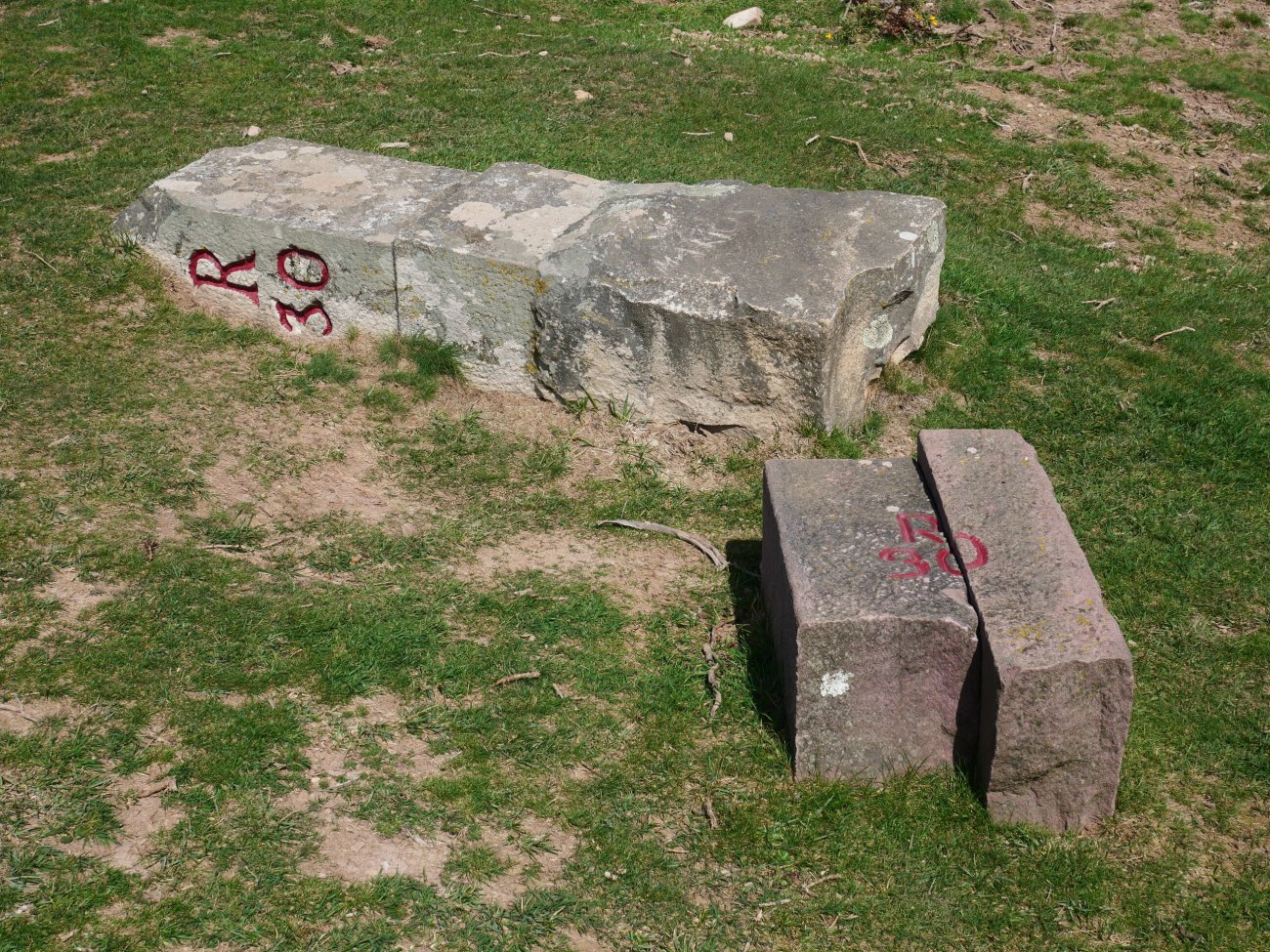 30. mugarria Larrunen