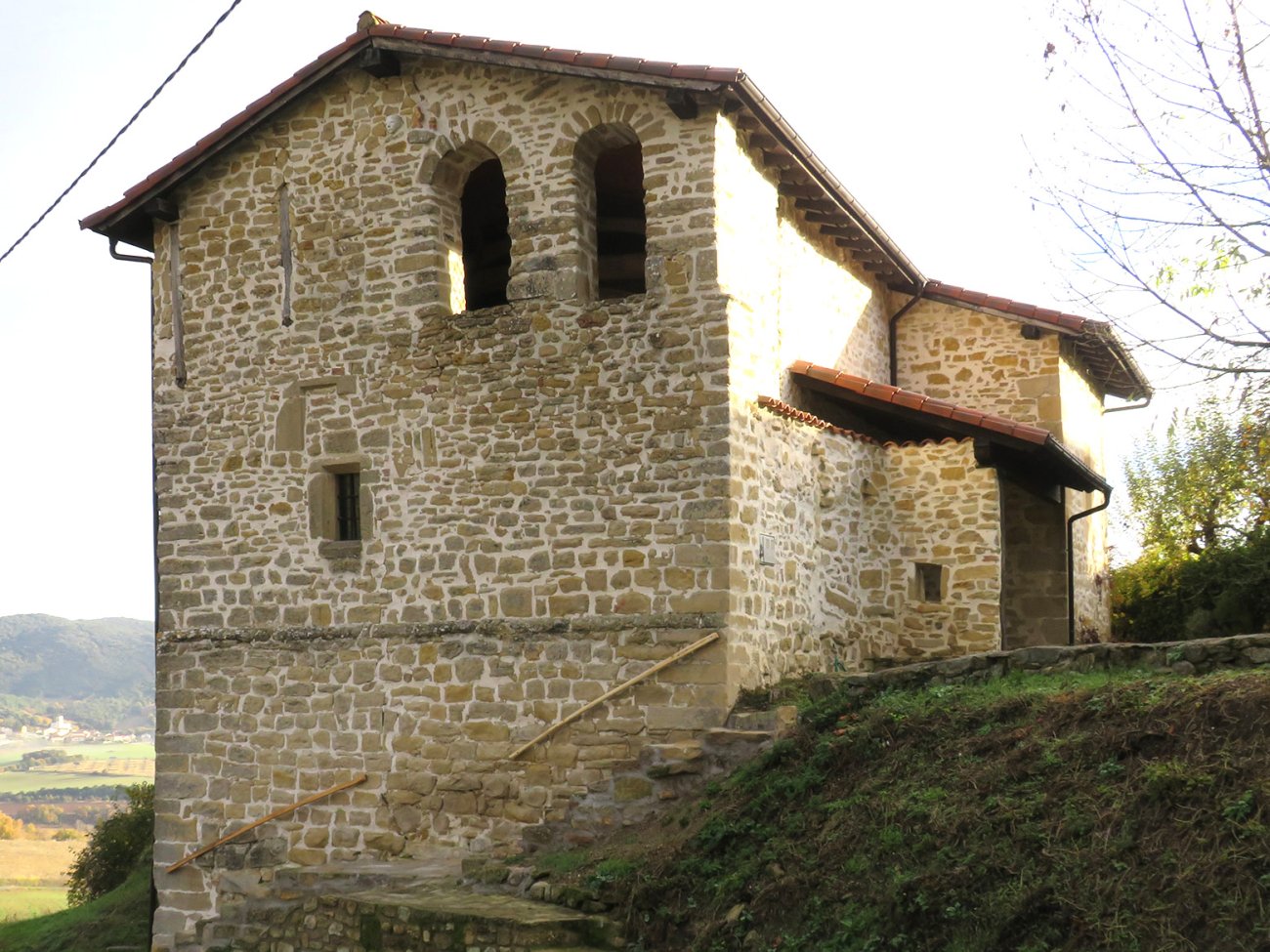 San Andres eliza, Castillo Sopeña-Erriberagoitia